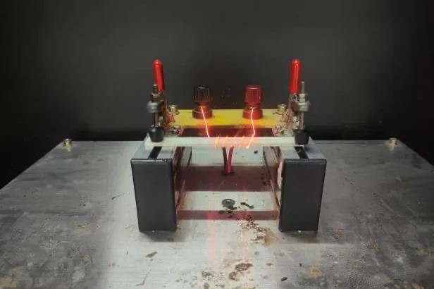 菠菜担保网 - 最权威的全网担保平台